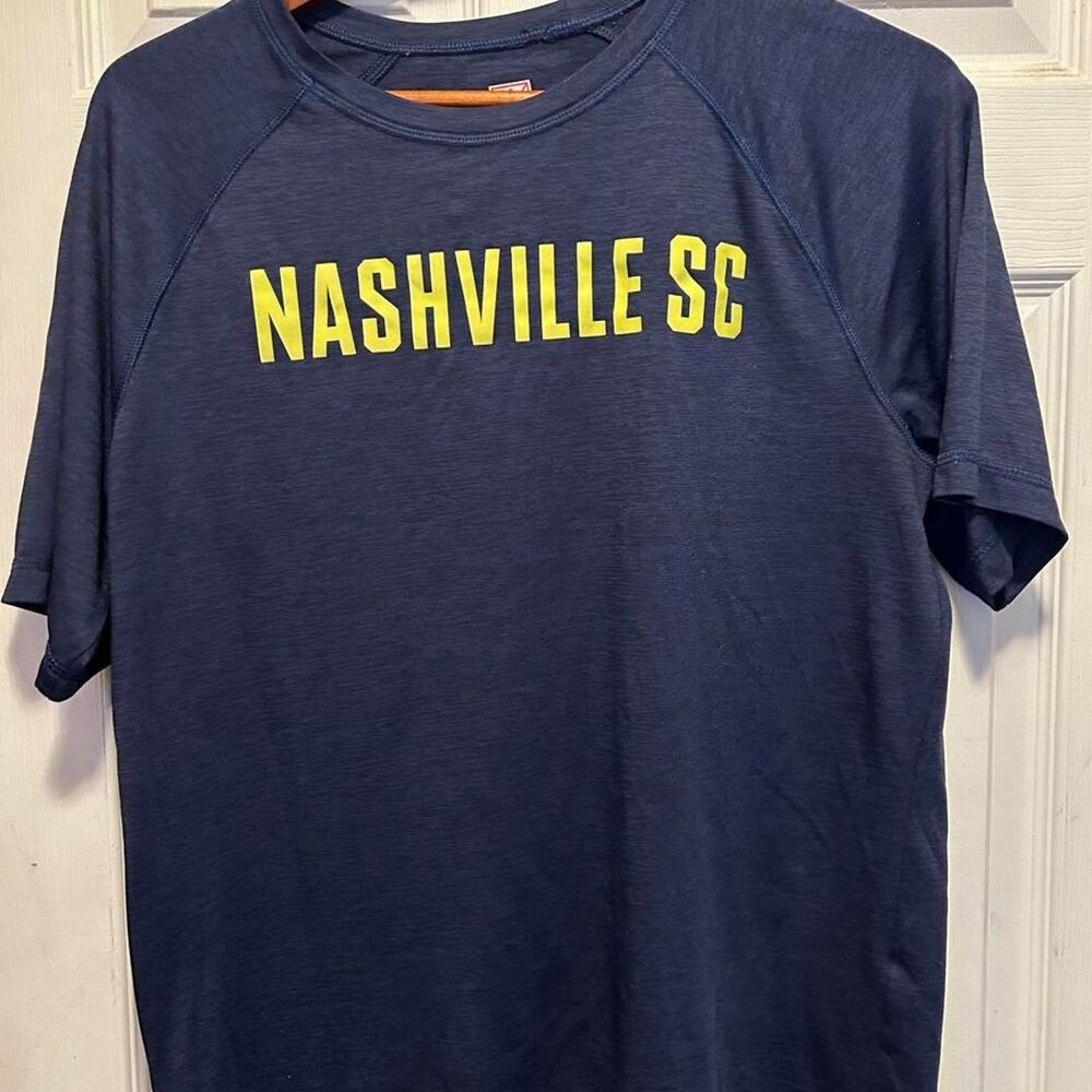 Mls Men's Navy and Blue T-shirt